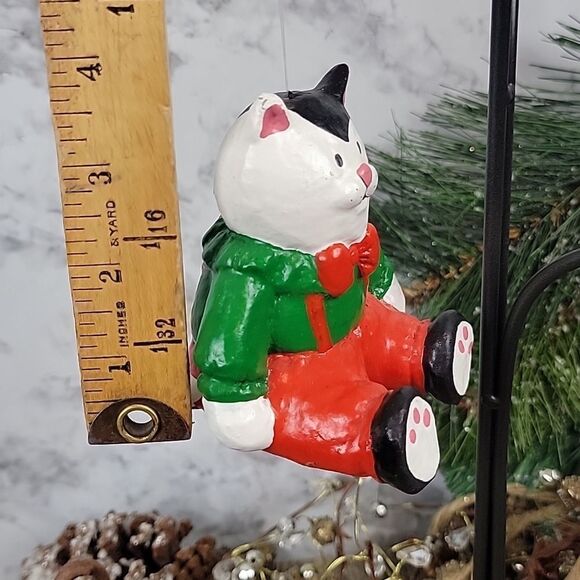 Handpainted cat Christmas ornament - Picture 5 of 5